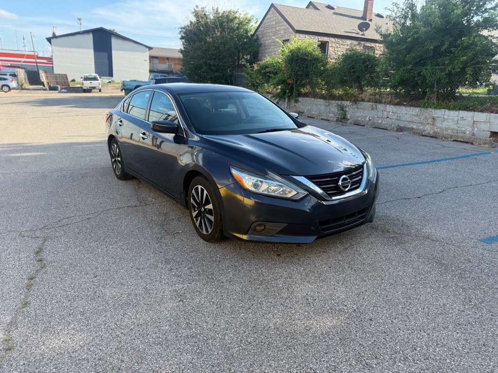 2018 Nissan Altima Image 3