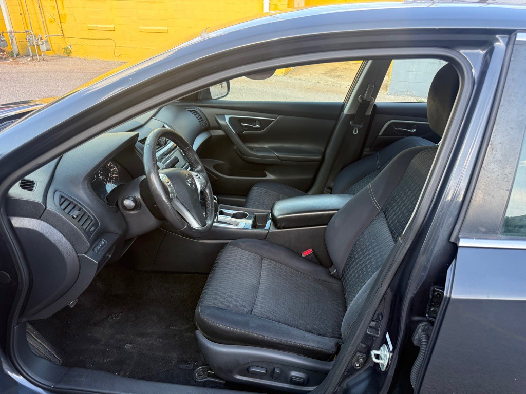 2018 Nissan Altima Image 7