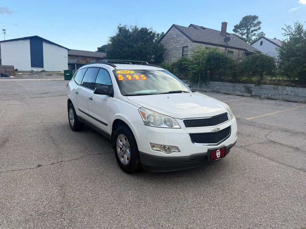 2012 Chevrolet Traverse Image 3