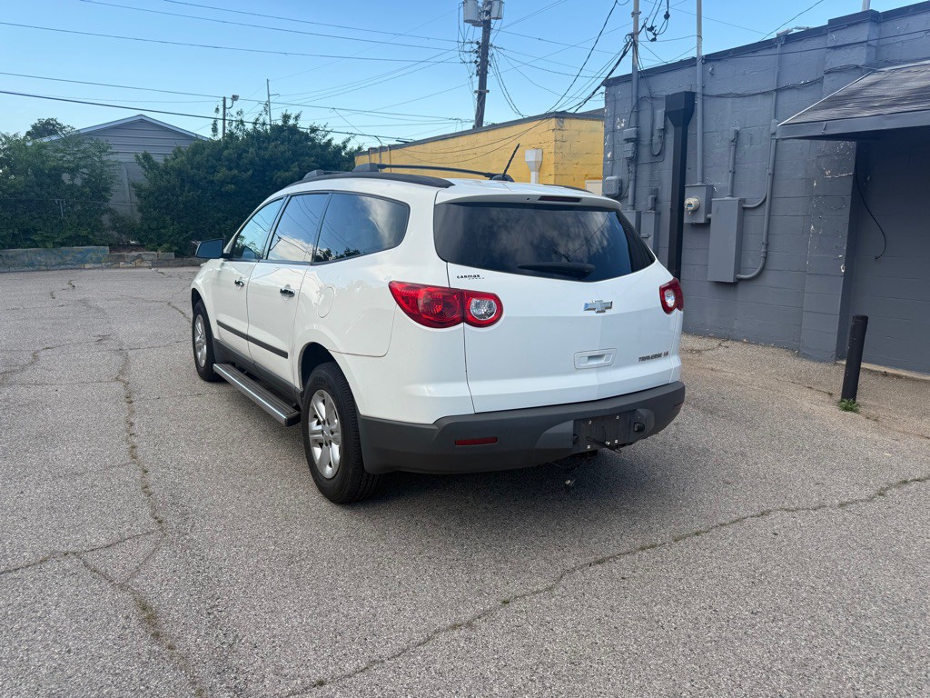 2012 Chevrolet Traverse Image 5