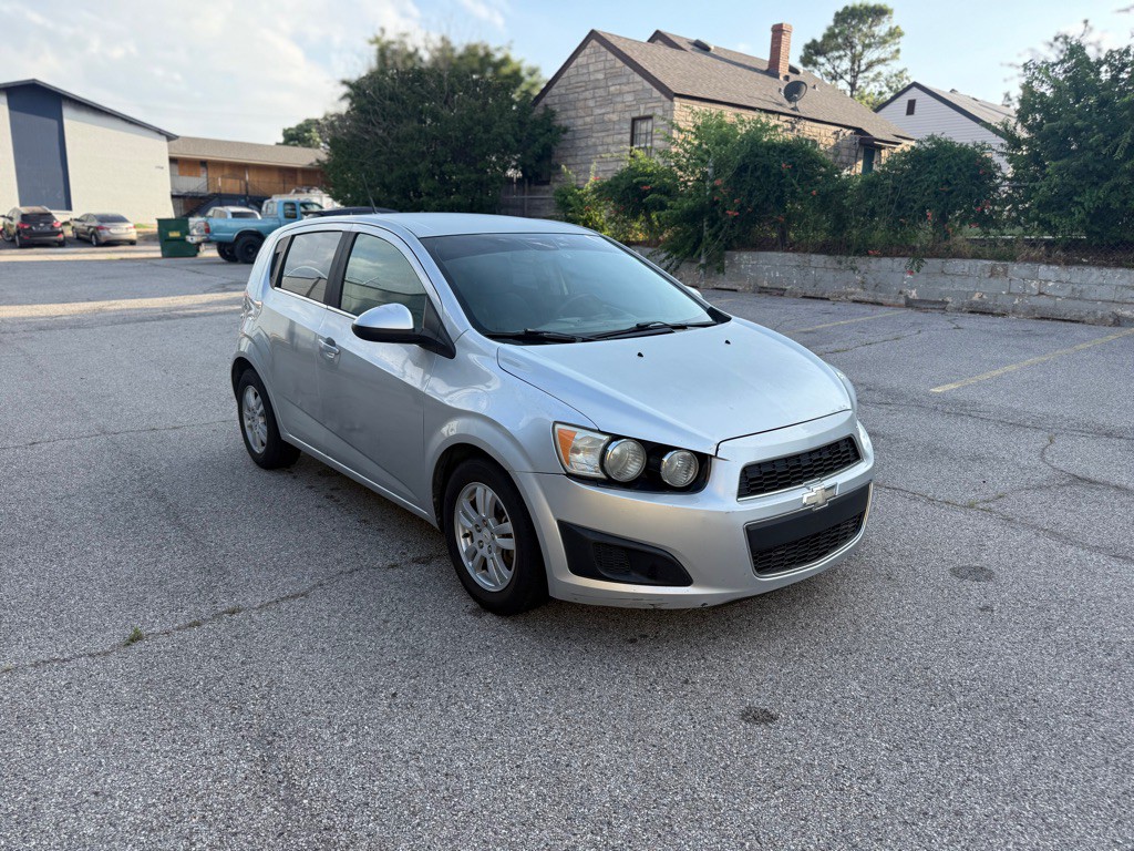2012 Chevrolet Sonic Image 3