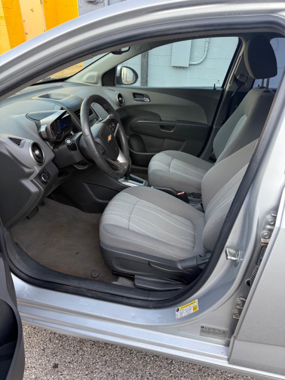 2012 Chevrolet Sonic Image 5