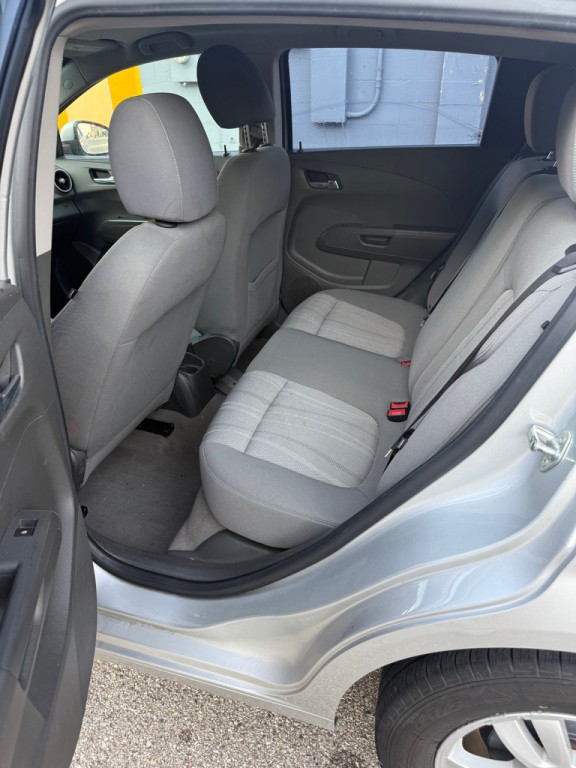 2012 Chevrolet Sonic Image 6