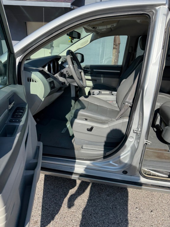 2008 Dodge Grand Caravan Image 10