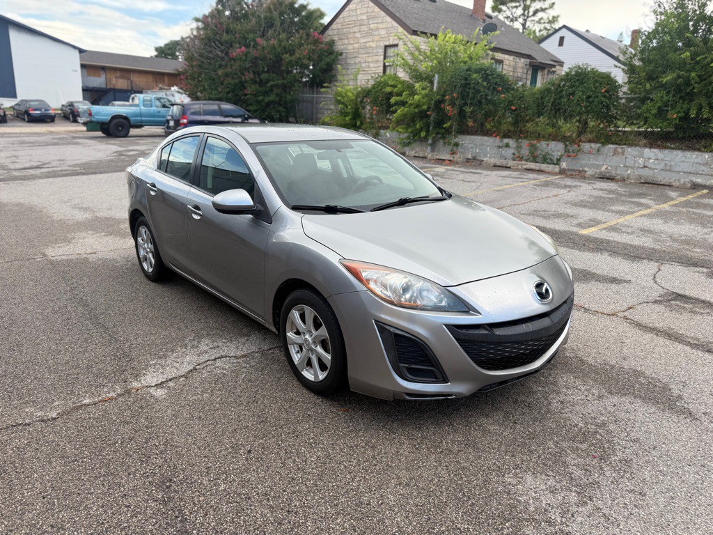 2011 Mazda Mazda3 Image 1
