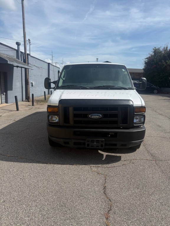2012 Ford Econoline Image 2