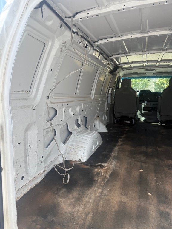 2012 Ford Econoline Image 7
