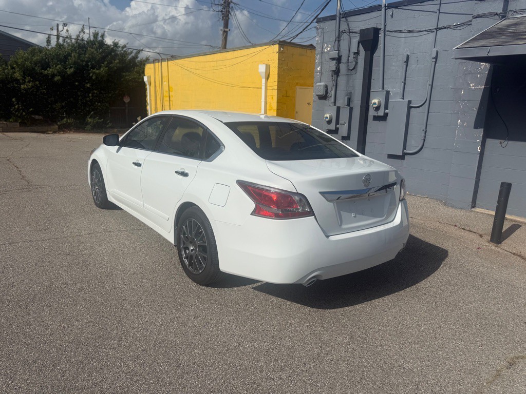 2013 Nissan Altima Image 5
