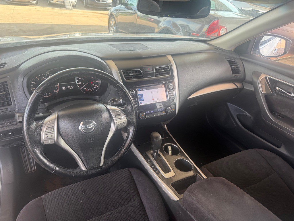 2013 Nissan Altima Image 8