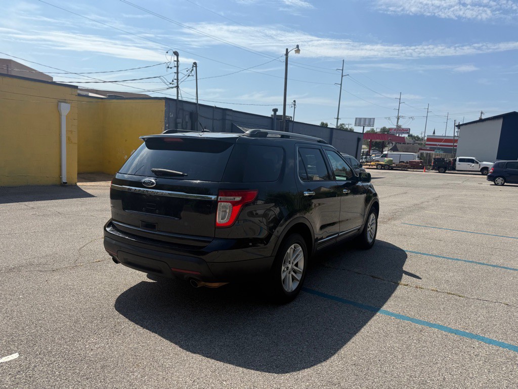2012 Ford Explorer Image 4