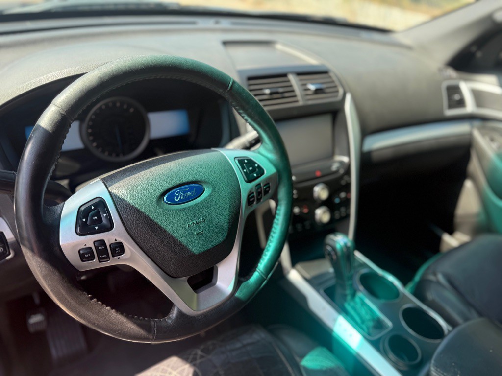 2012 Ford Explorer Image 10