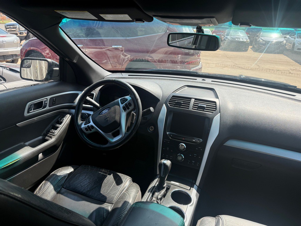2012 Ford Explorer Image 14