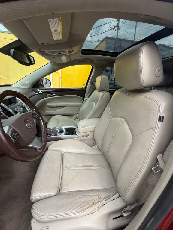 2010 Cadillac SRX Image 8