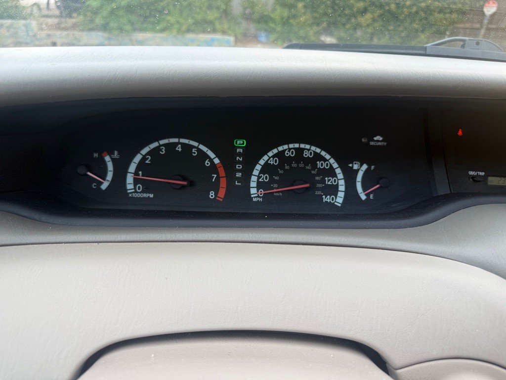 2002 Toyota Avalon Image 9