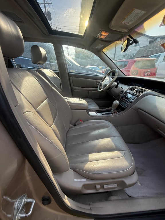 2002 Toyota Avalon Image 11