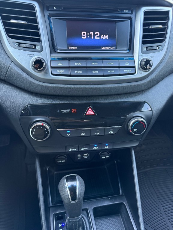 2016 Hyundai Tucson Image 12