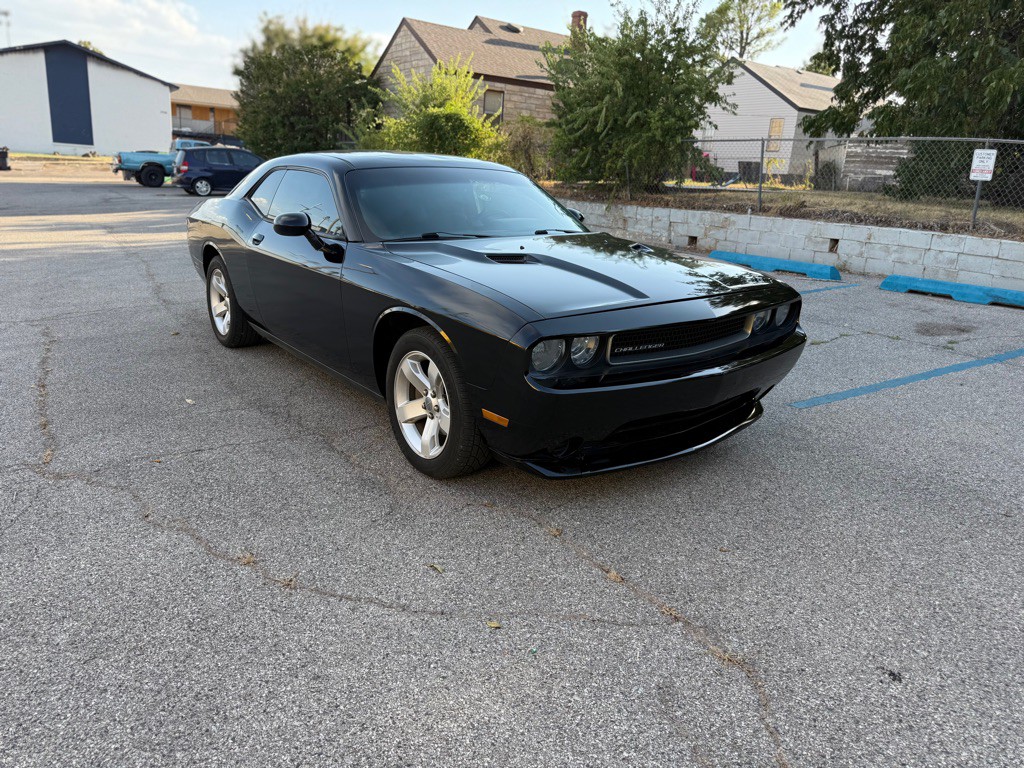 2012 Dodge Challenger Image 3
