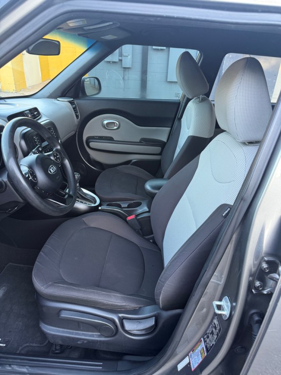 2016 Kia Soul Image 6