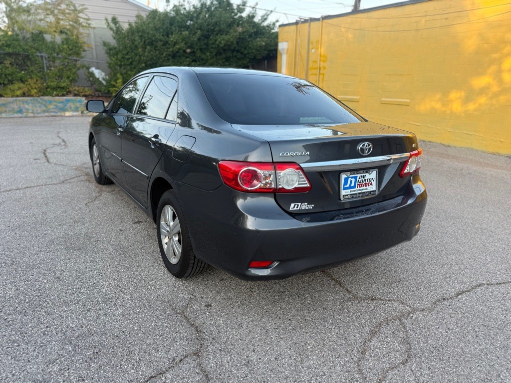 2011 Toyota Corolla Image 6