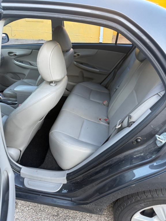2011 Toyota Corolla Image 8
