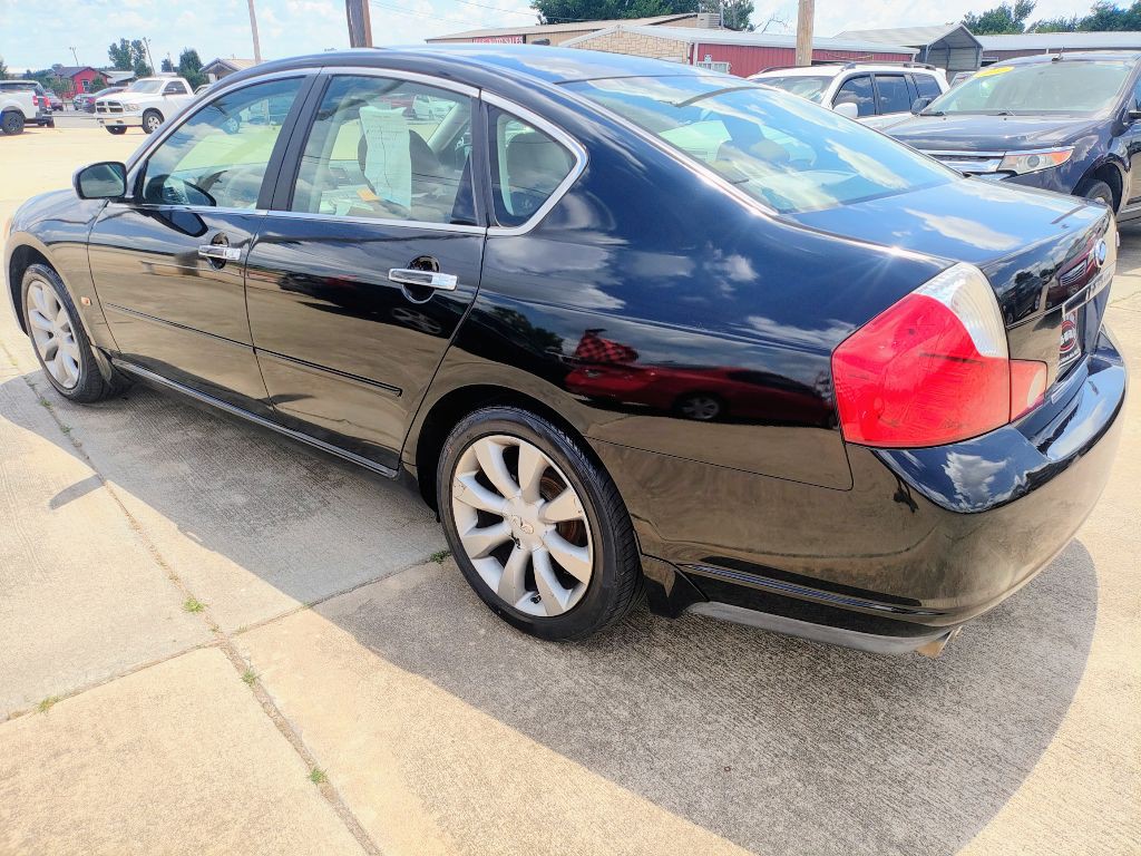2006 INFINITI M35 Image 3