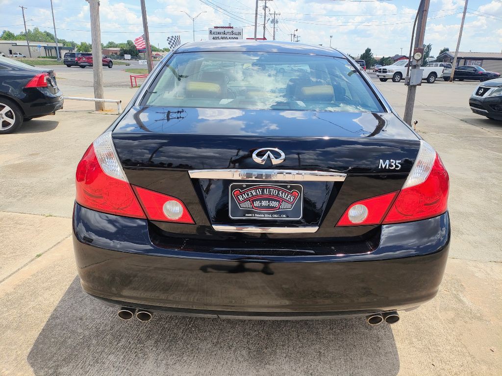 2006 INFINITI M35 Image 8