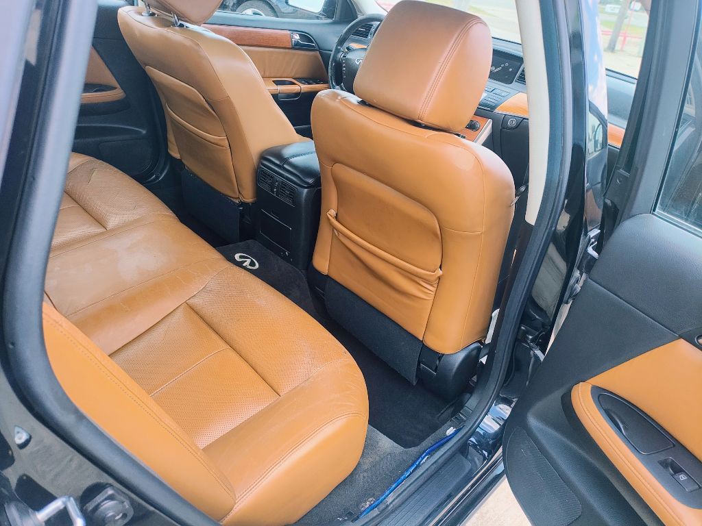 2006 INFINITI M35 Image 10