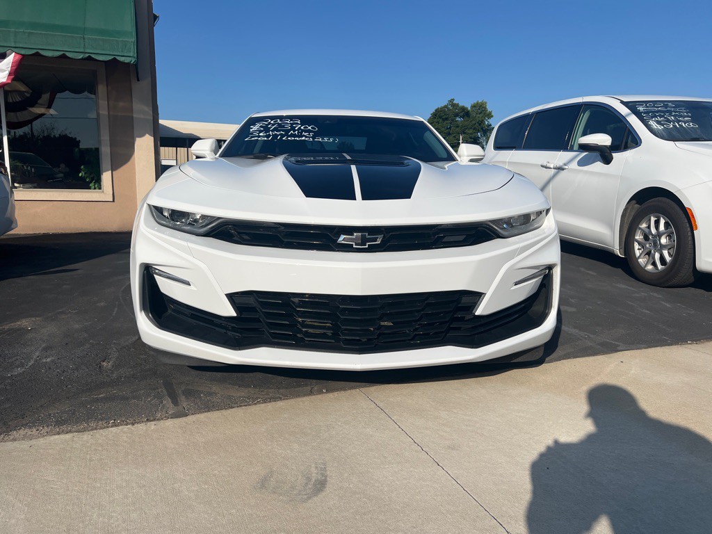 2022 Chevrolet Camaro Image 2