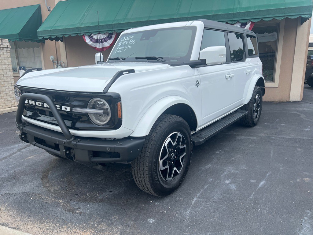 2024 Ford Bronco Image 3