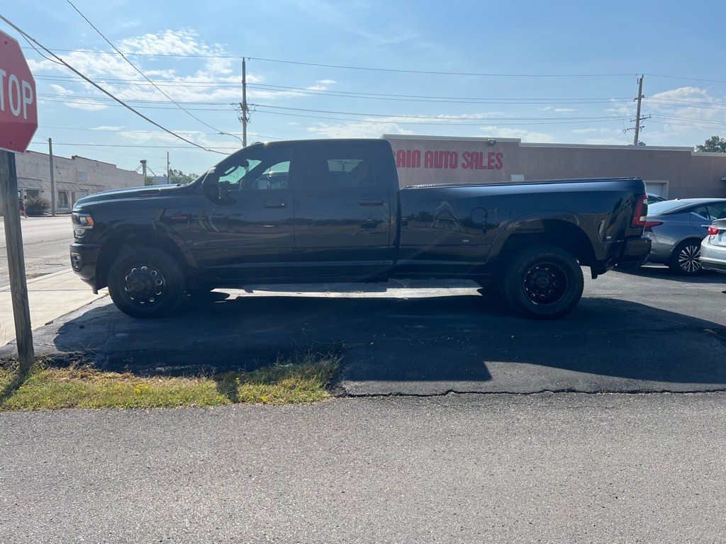 2021 RAM 3500 Image 4