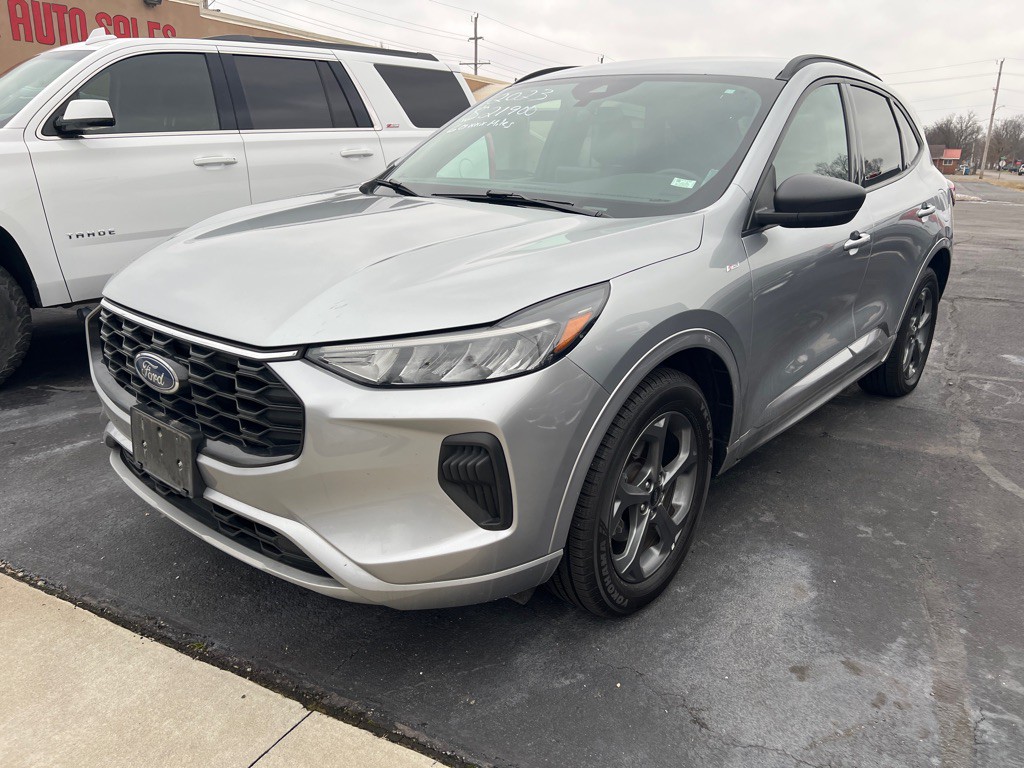 2023 Ford Escape Image 3