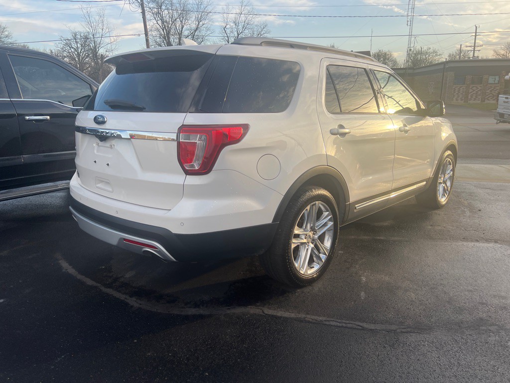 2017 Ford Explorer Image 7