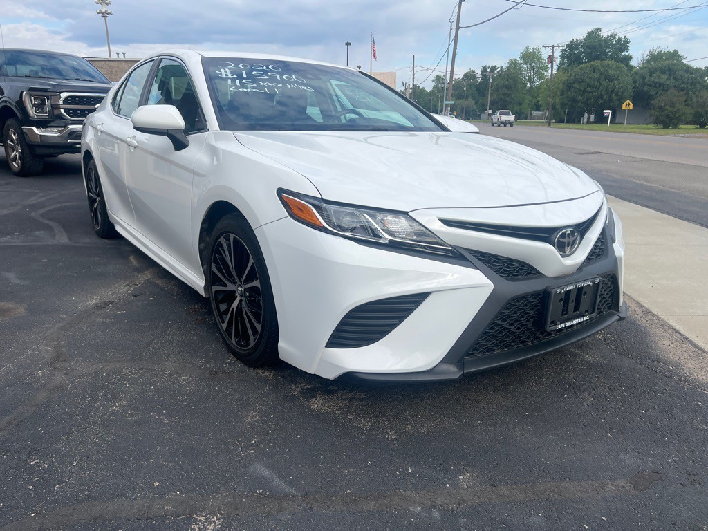 2020 Toyota Camry Image 1