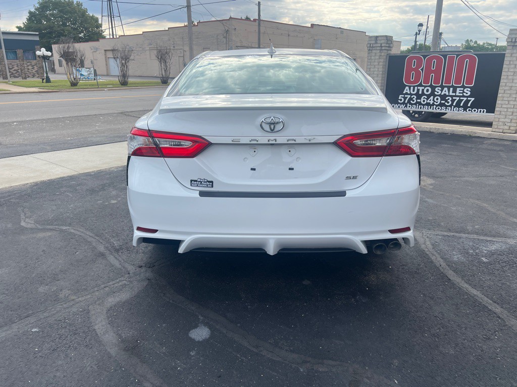 2020 Toyota Camry Image 6