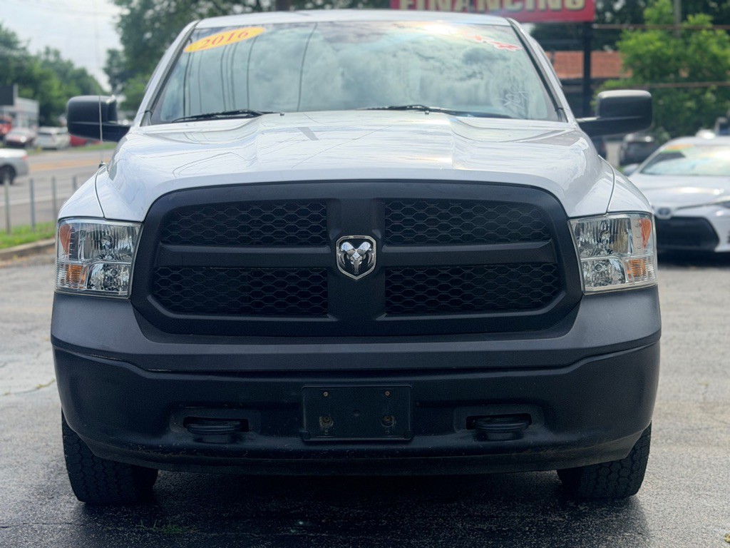2016 RAM 1500 Image 3