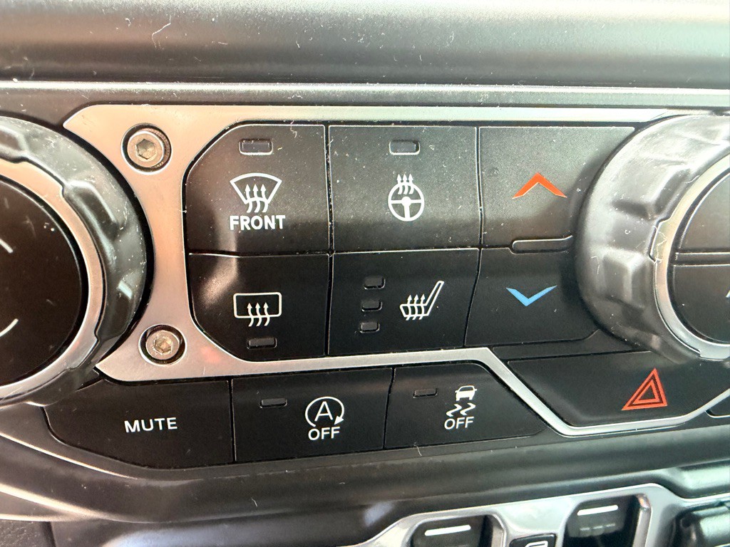 2020 Jeep Wrangler Unlimited Image 25