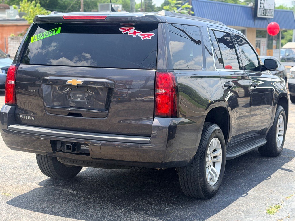 2018 Chevrolet Tahoe Image 2