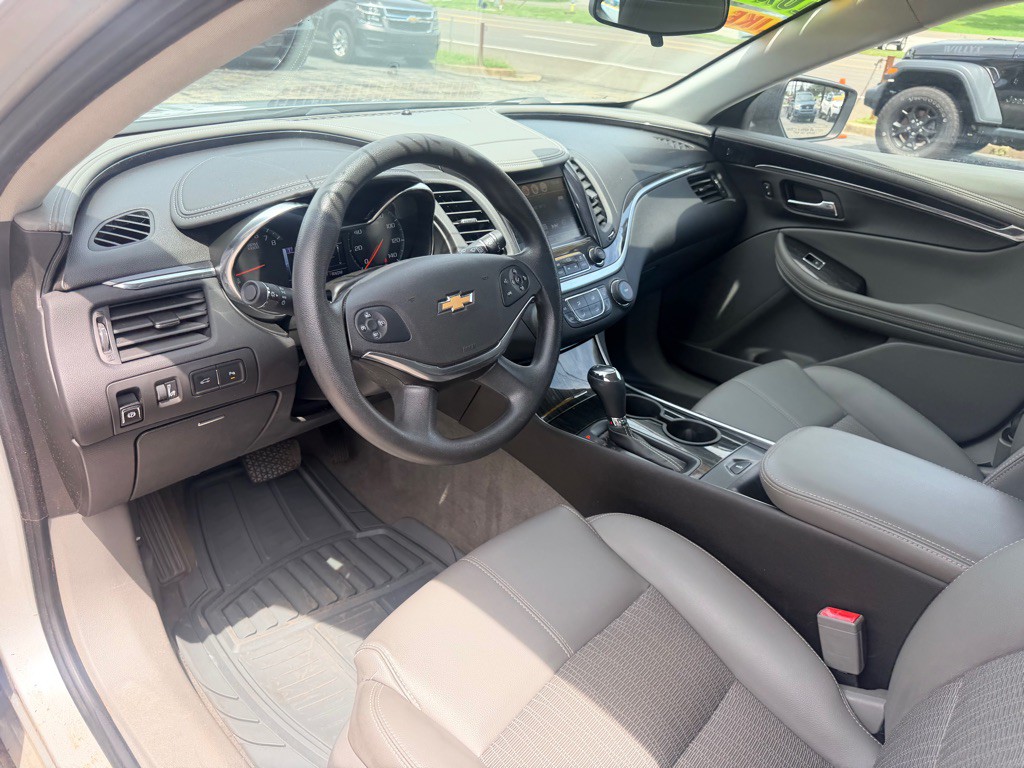 2018 Chevrolet Impala Image 12