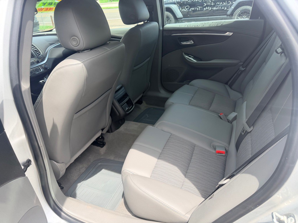 2018 Chevrolet Impala Image 29