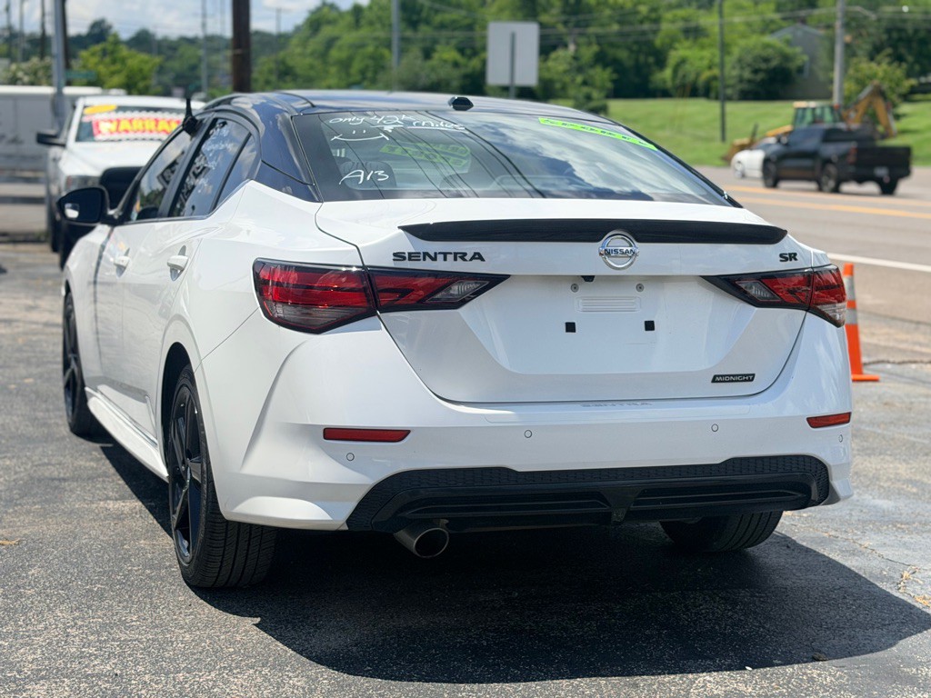 2022 Nissan Sentra Image 3