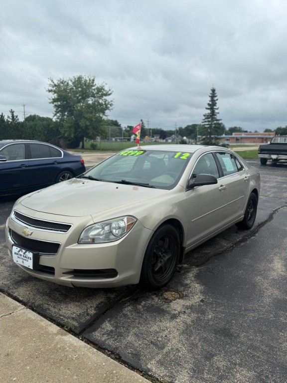 2012 Chevrolet Malibu Image 2