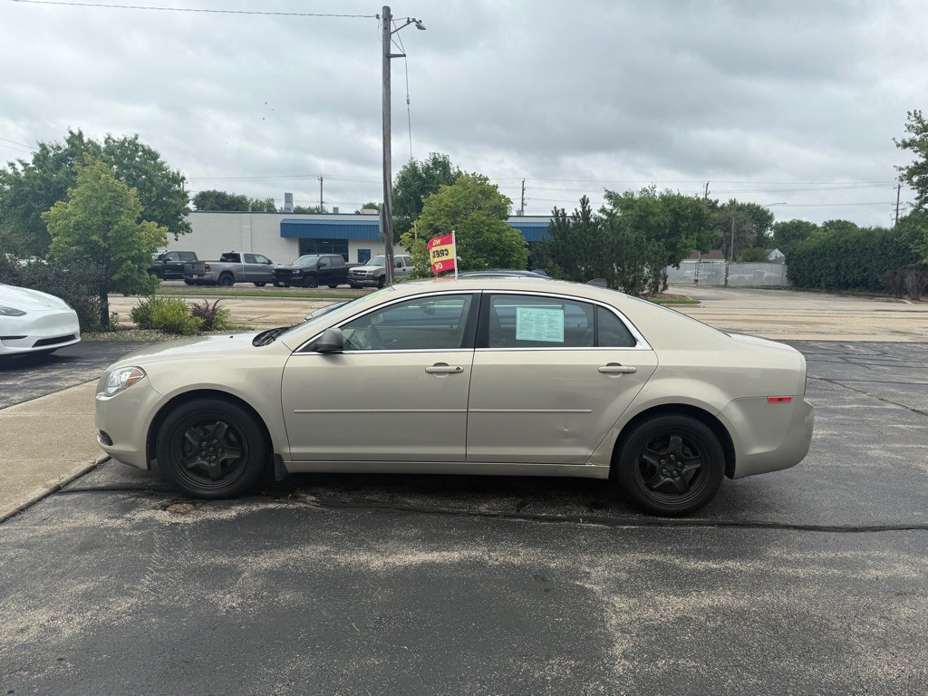 2012 Chevrolet Malibu Image 3