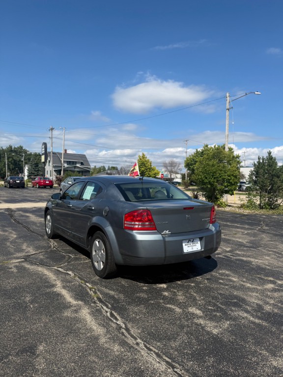 2010 Dodge Avenger Image 4