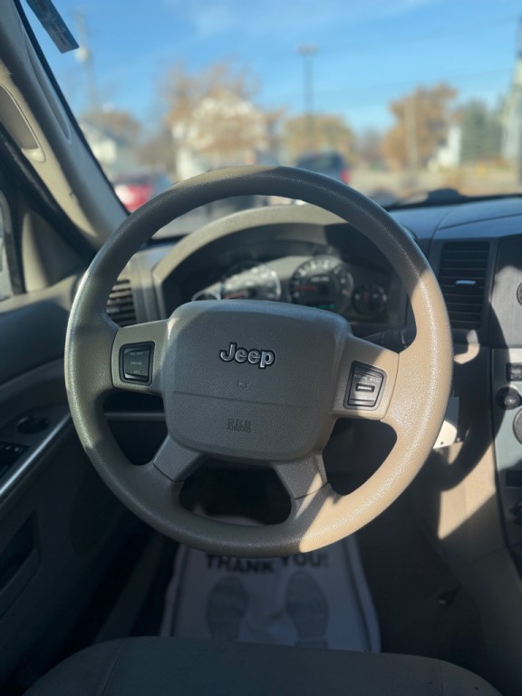 2007 Jeep Grand Cherokee Image 11