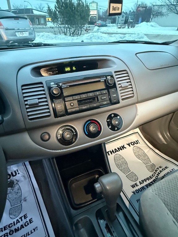 2002 Toyota Camry Image 16