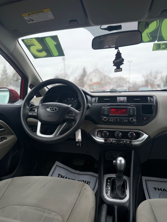 2015 Kia Rio Image 10