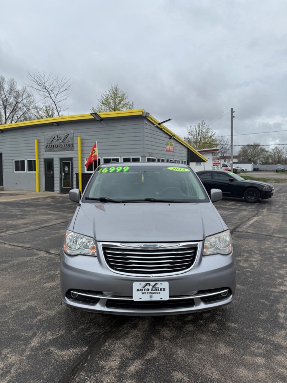 2015 Chrysler Town & Country Image 1