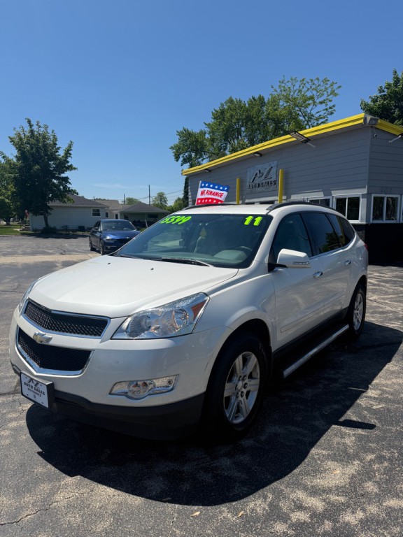 2011 Chevrolet Traverse Image 2
