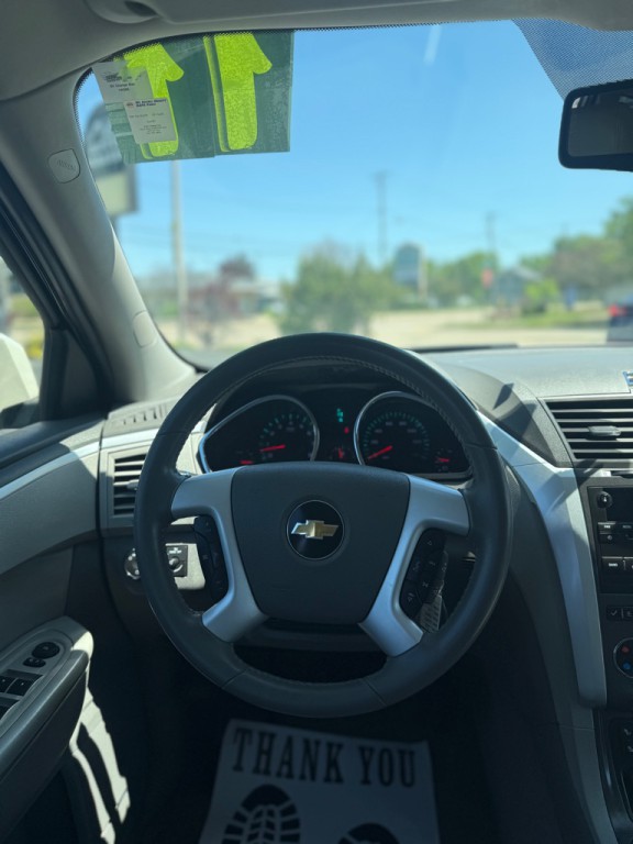 2011 Chevrolet Traverse Image 11
