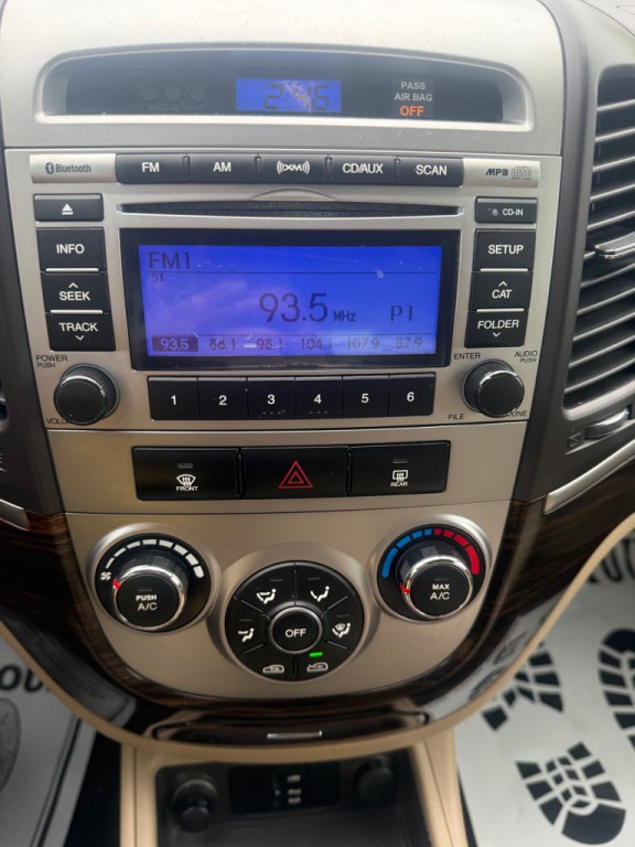 2012 Hyundai Santa Fe Image 4